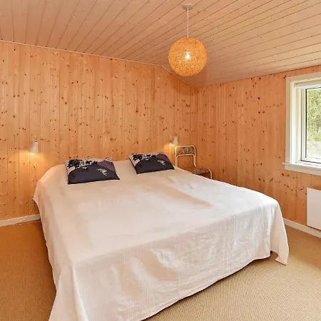 Holiday home 8 Person Holiday Home In N Rre Nebel Lonne Hede